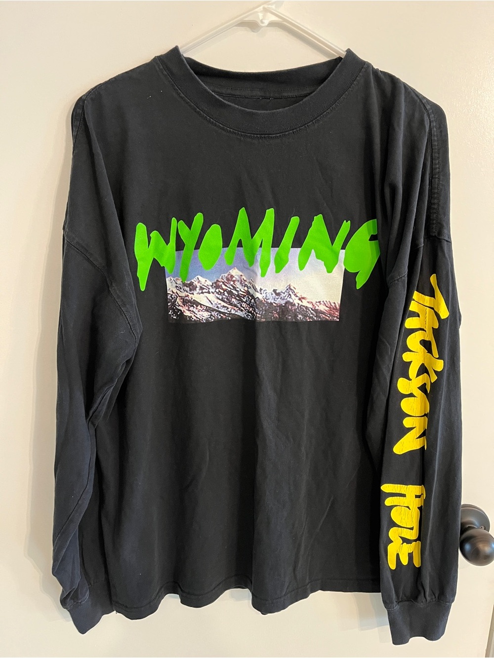 No Tag Mens Size Large Wyoming Kanye West Album Listening Long Sleeve Shirt